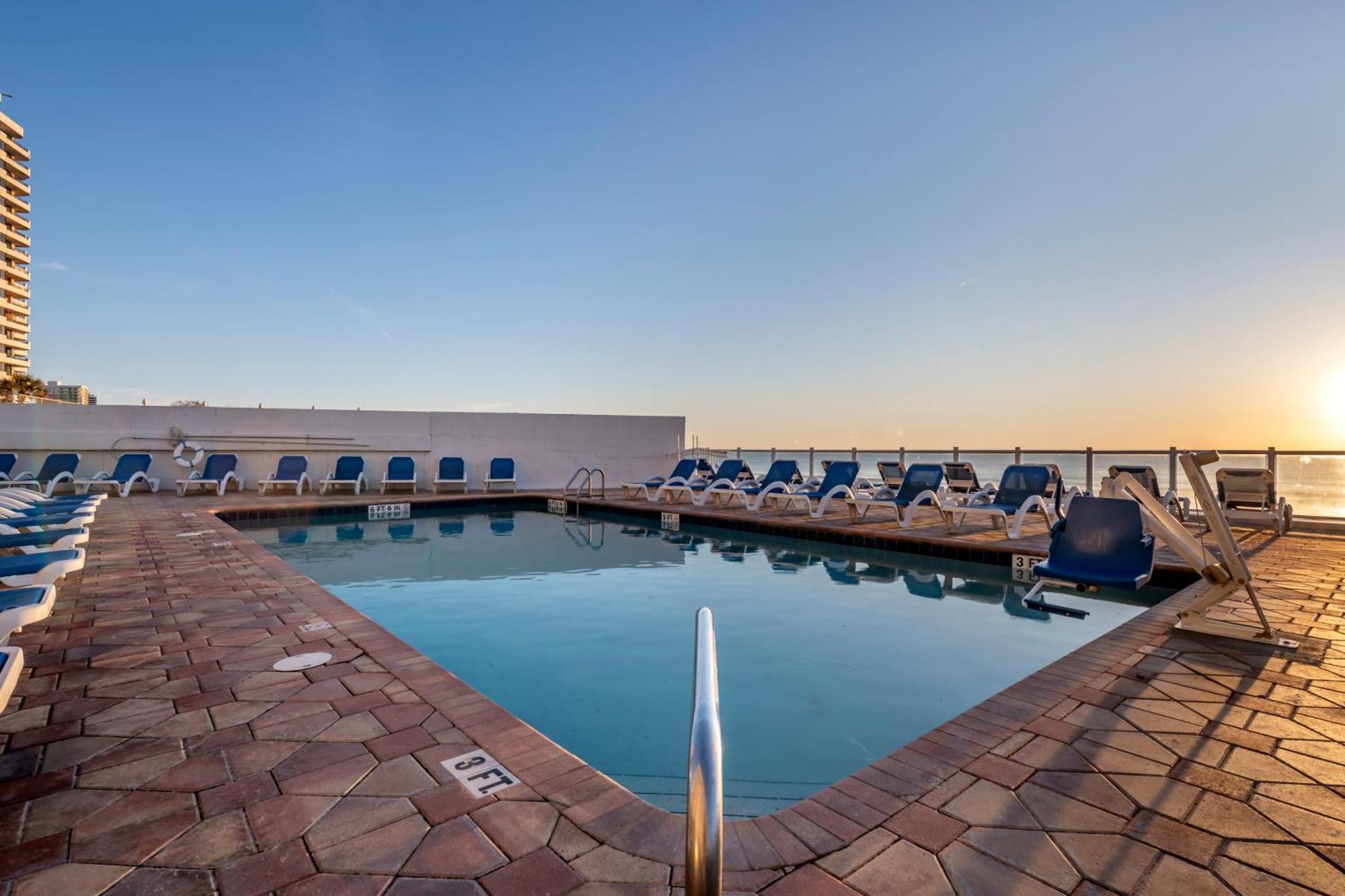 Tropical Winds Resort Hotel Дейтона-Біч Екстер'єр фото